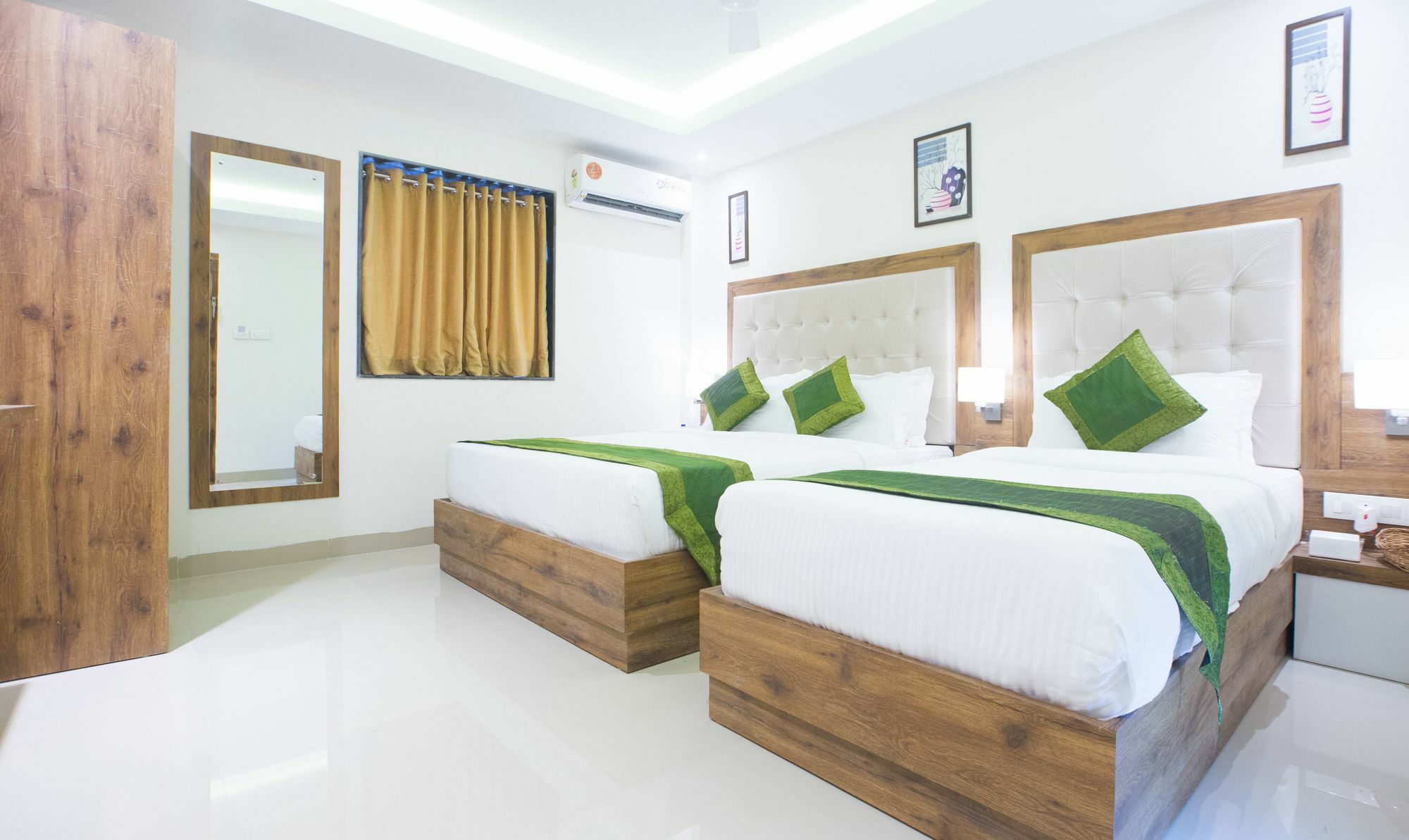 Treebo Amber International Hotel Mumbai Ngoại thất bức ảnh