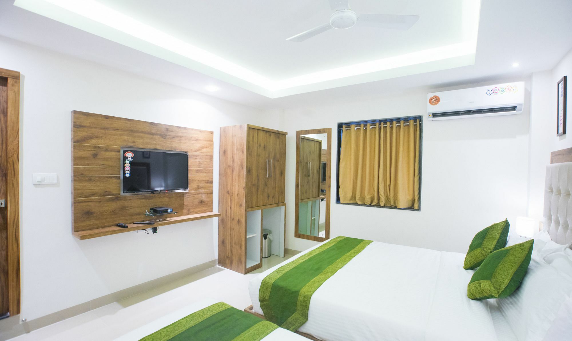 Treebo Amber International Hotel Mumbai Ngoại thất bức ảnh