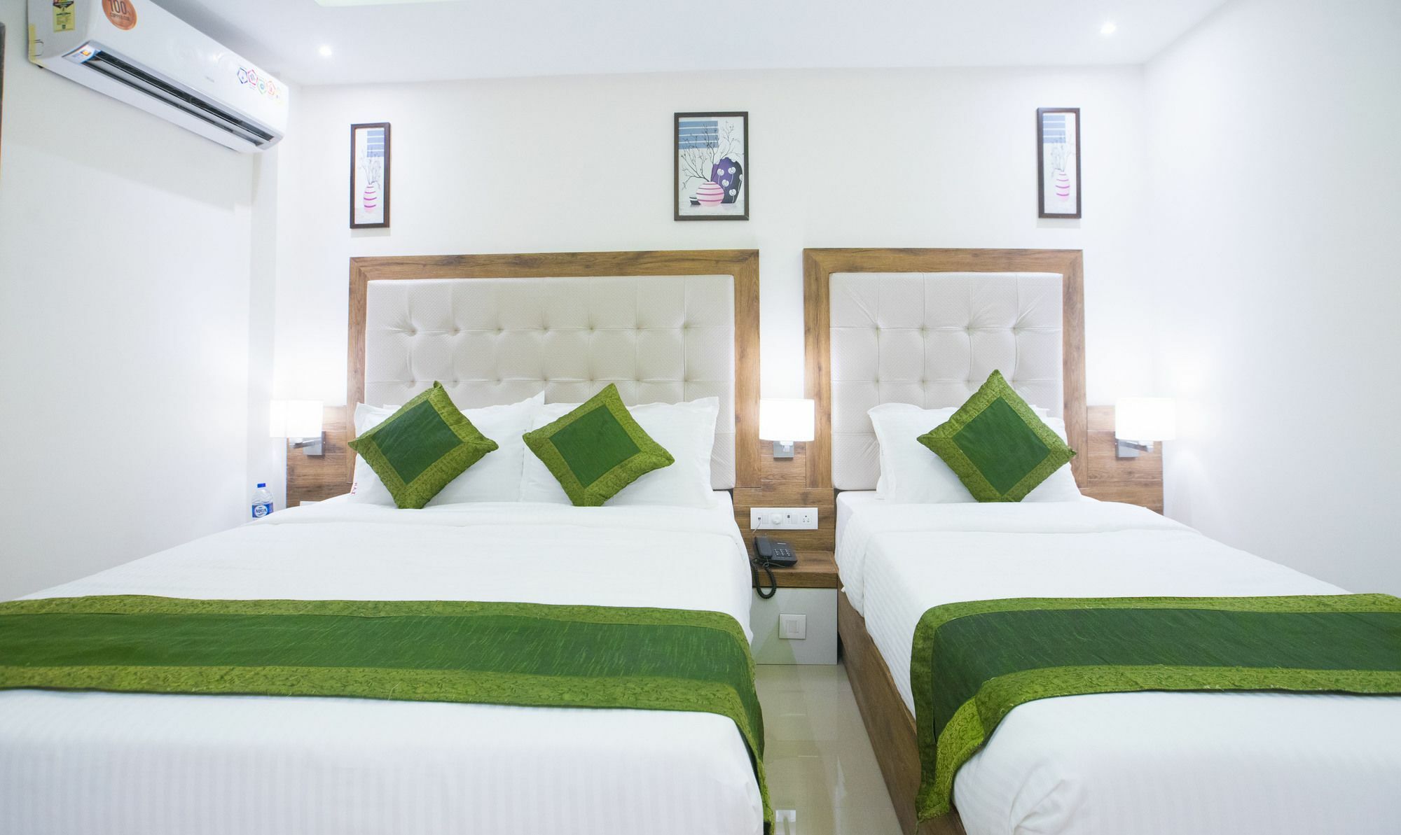 Treebo Amber International Hotel Mumbai Ngoại thất bức ảnh